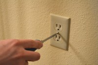 remove wall plate