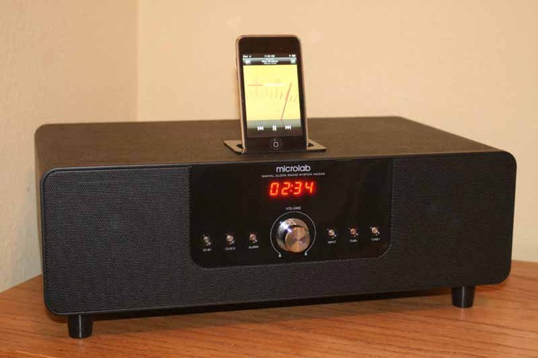 Microlab MD332 iPod Stereo System