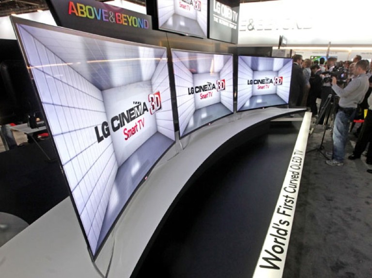 LG EA9800 Curved-screen OLED Television