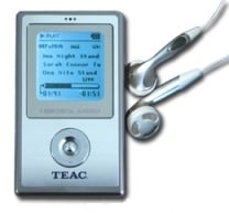5+Years+After+Launch+of+iPod%2C+Music+Industry+Tries+MP3