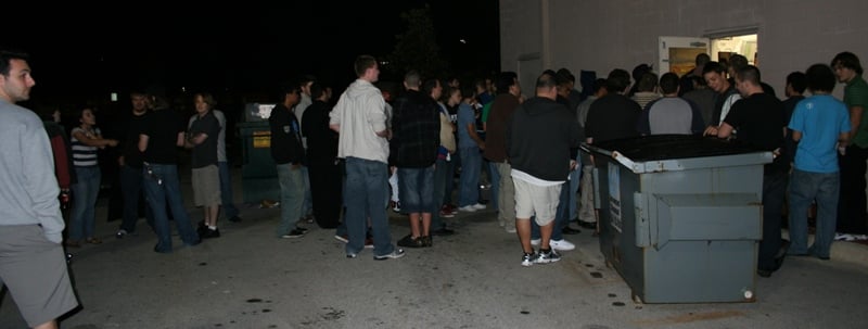 GOW2_crowd.JPG