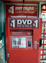 Universal+Attempts+to+Squash+Redbox%2C+Redbox+Fights+Back