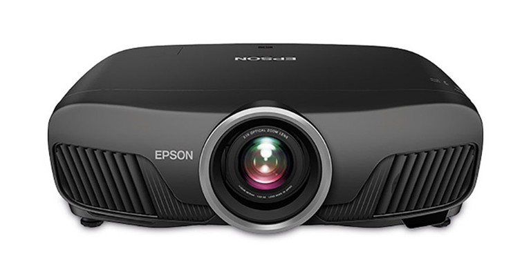Epson Pro Cinema 6040UB with 4K-Enhancement