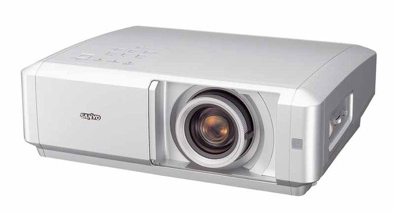Sanyo PLV-Z5 LCD Projector Review