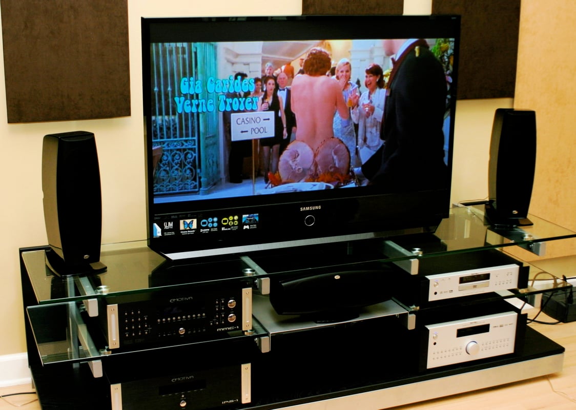 StudioTech+E-1+Cantilevered+TV+Stand+Review