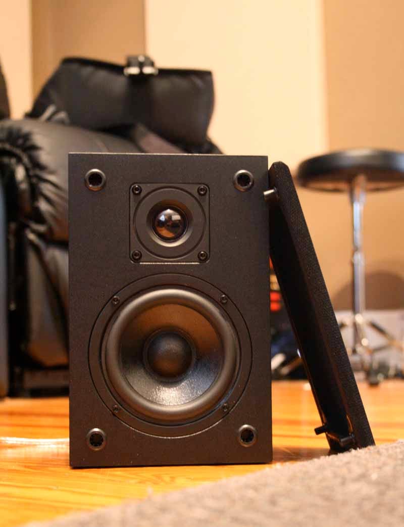 loudspeaker+beauty