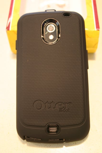 OtterBox-Nexus+-+defender-back