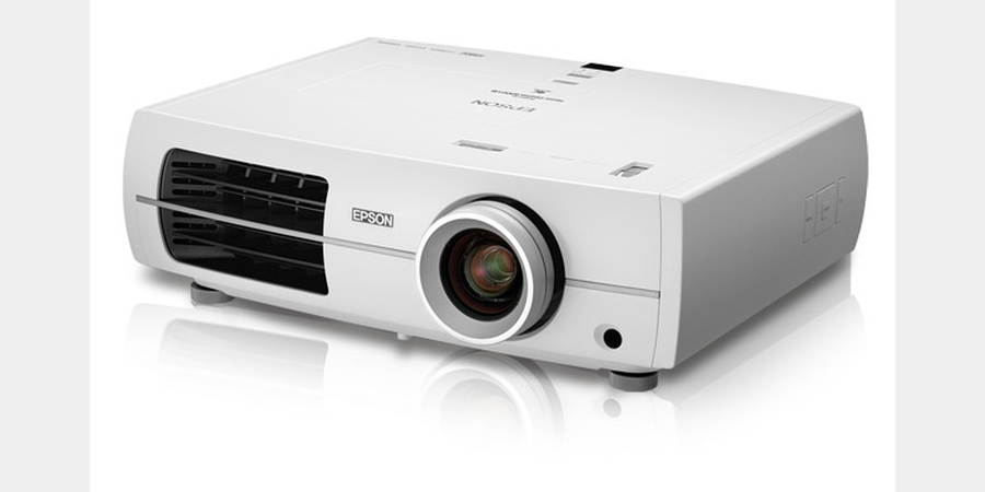 Epson 8700UB LCD Projector First Look