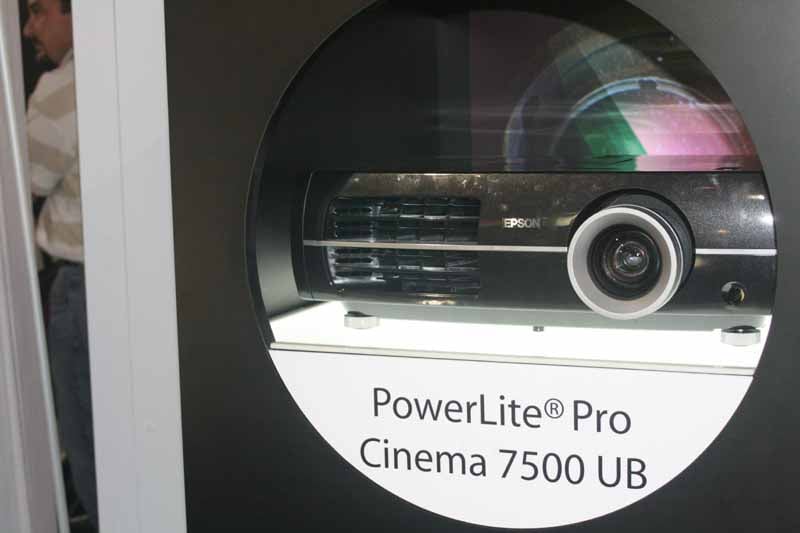 epson-7500UB.jpg