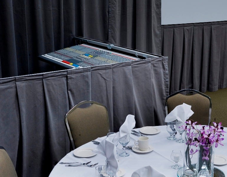 Da-Lite+Fast-Fold+Drapery+Surround