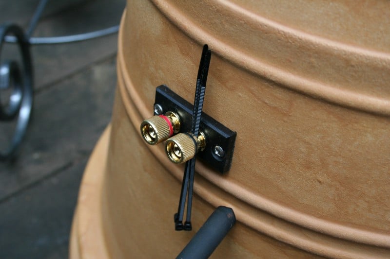 PlanterSpeakers_binding.JPG
