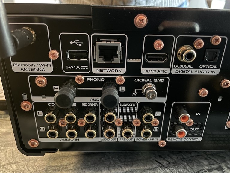 Marantz MODEL 40n rear inputs