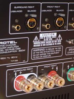 Rotel RMB-1095 connections
