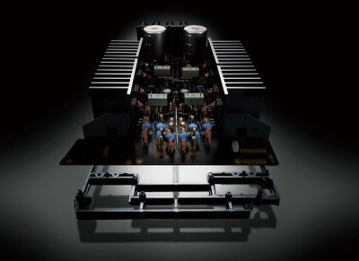 Yamaha integrated internal view