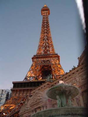 wrapup2-eiffel.jpg