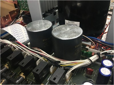 SR8012 Capacitors