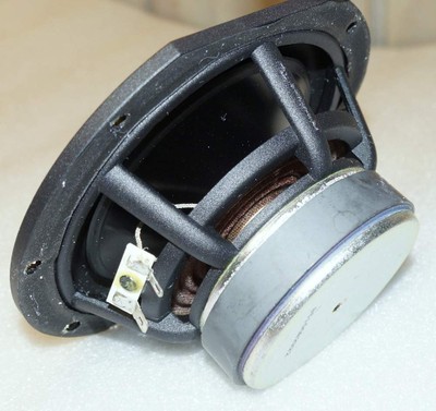 55ir woofer motor2