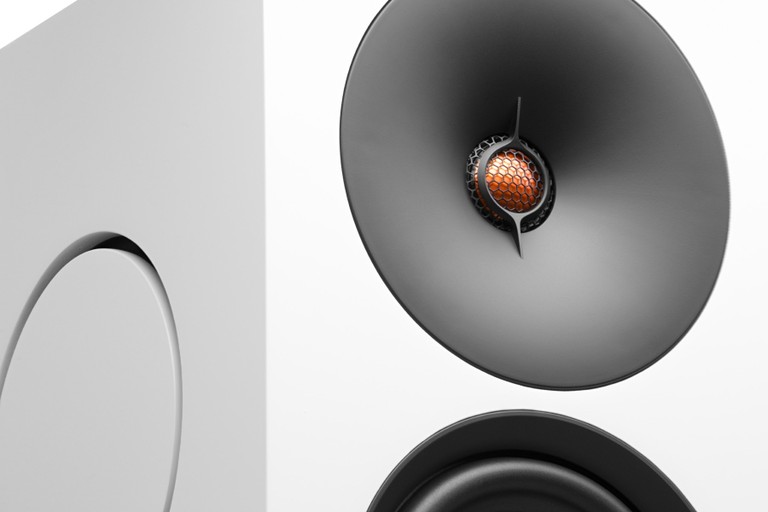 Cambridge_Speakers_LRX_White_Detail5