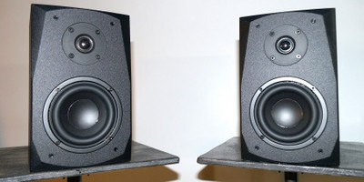 MK402 pair head on.jpg