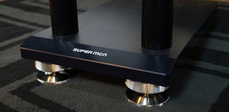 SM Stand feet