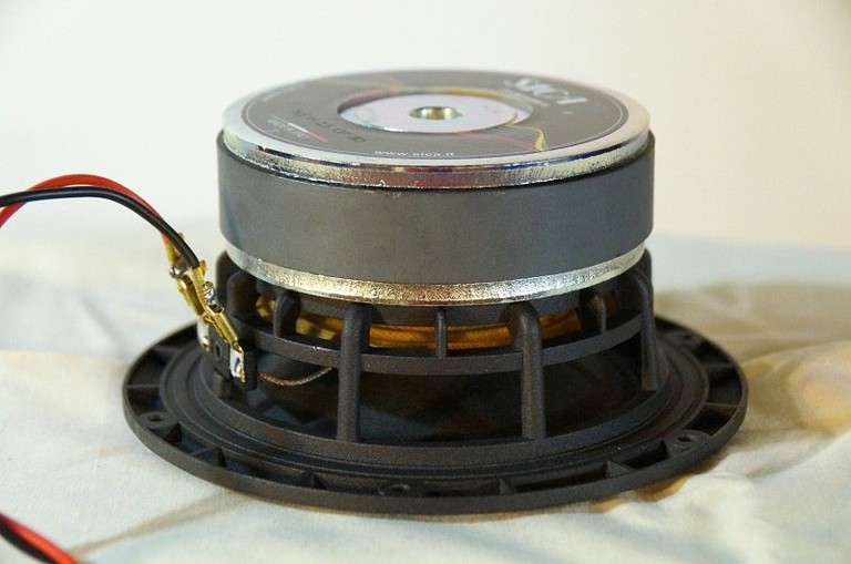 sbs midbass driver motor