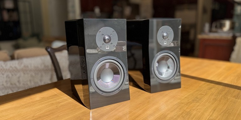SVS Ultra Evolution Bookshelf Speaker Review: Do You Need a Subwoofer?