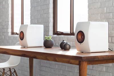 KEF LS50 Wireless Lifestyle Pic