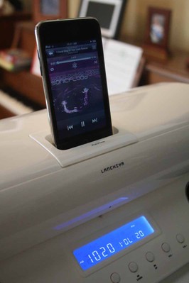 iphone dock LCD