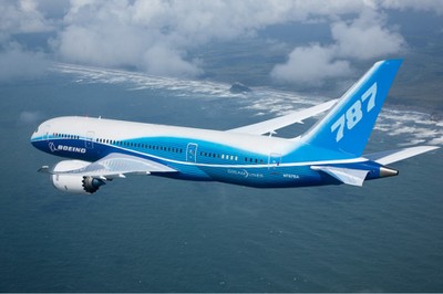 6-Dreamliner-787