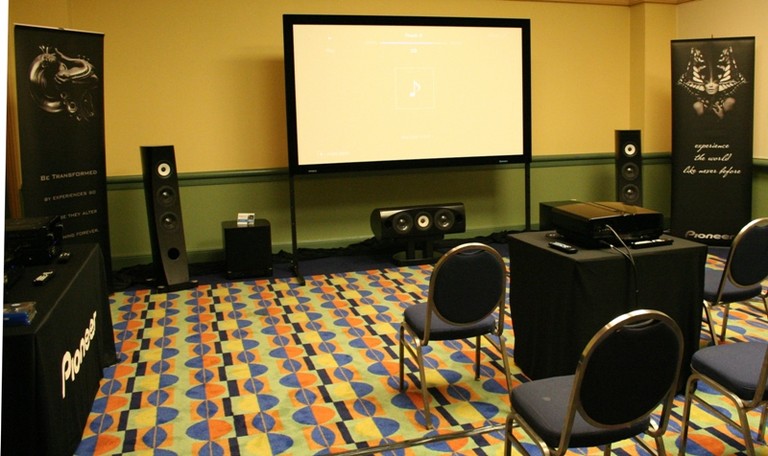 Pioneer Speakers, Blu-ray player, Plasma Demo
