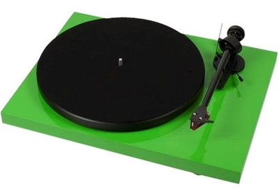 4-Pro-ject-Turntable.jpg