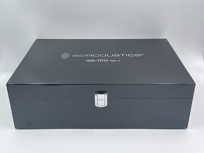 Box for IsoAcoustics GAIA Titan