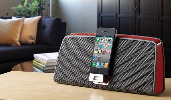 Altec inMotion iMT630 Classic and Sport Speaker Preview