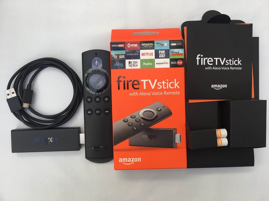 Fire Stick 4K Ultra HD - Alexa Voice Remote - TV Media Player  Firestick