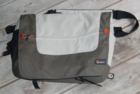 lowepro messenger