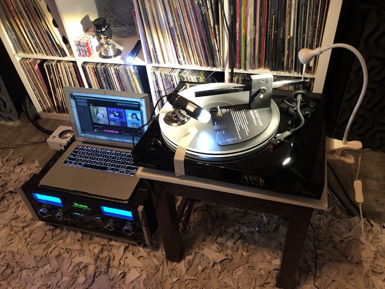 Fluance RT85 Turntable