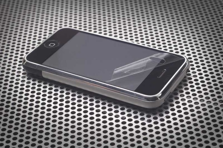 InvisibleSHIELD iPhone Screen Protector