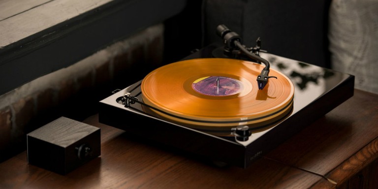 Fluance RT85 Turntable