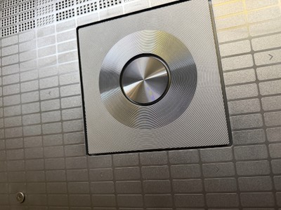 speaker1