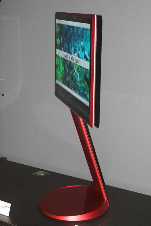 Hitachi 0.75-inch Ultra Thin LCDs