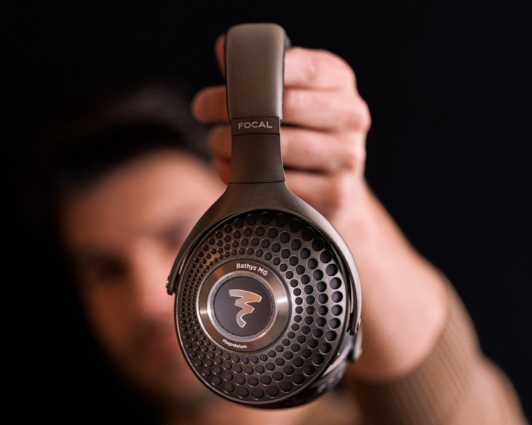 Bathys MG Guy Holding