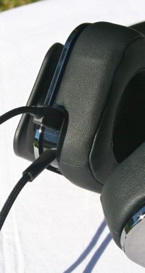 alpine headphones cables attached