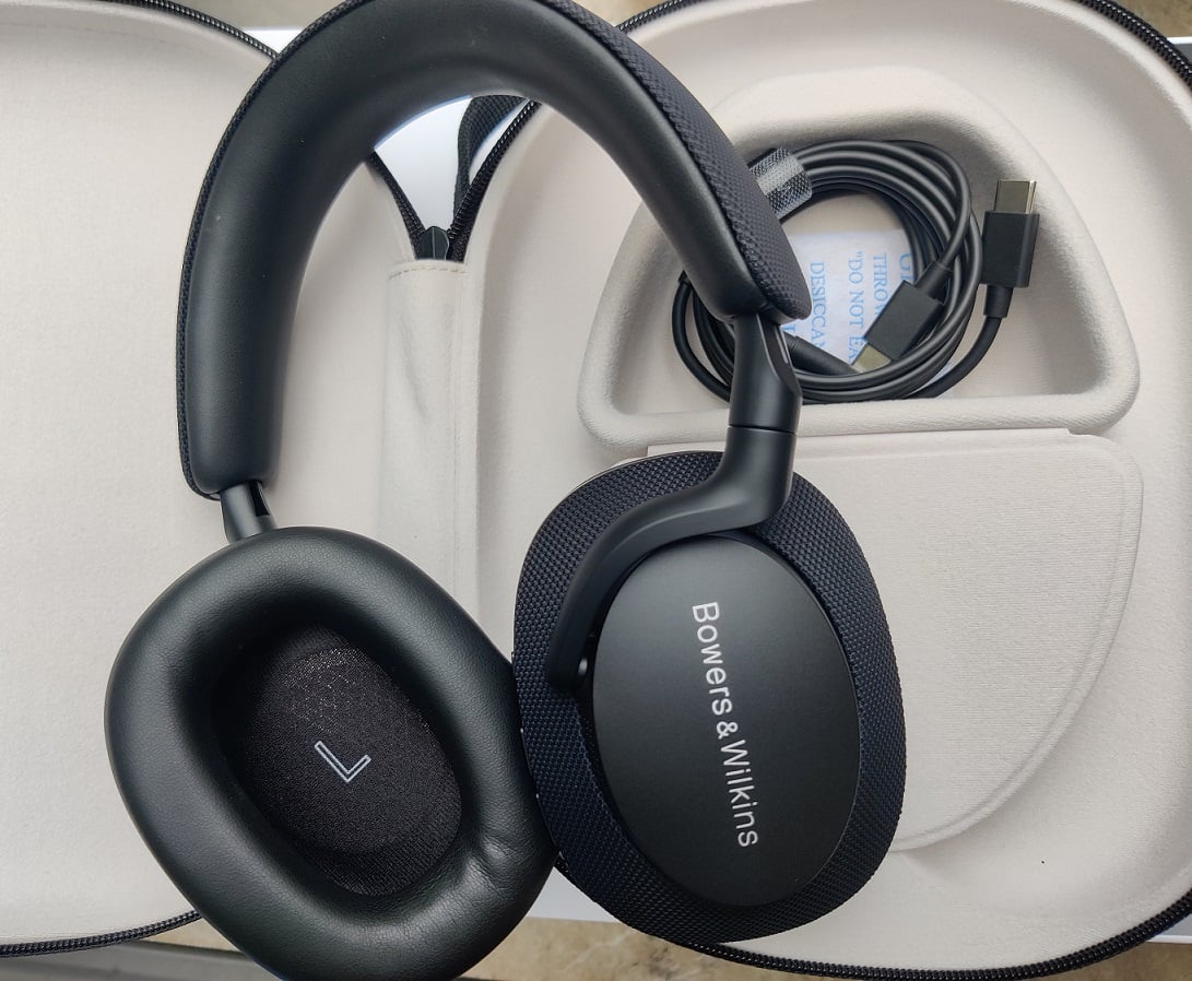 Bowers & Wilkins Px7 S2 Review: Best Overall Headphones - Forbes Vetted