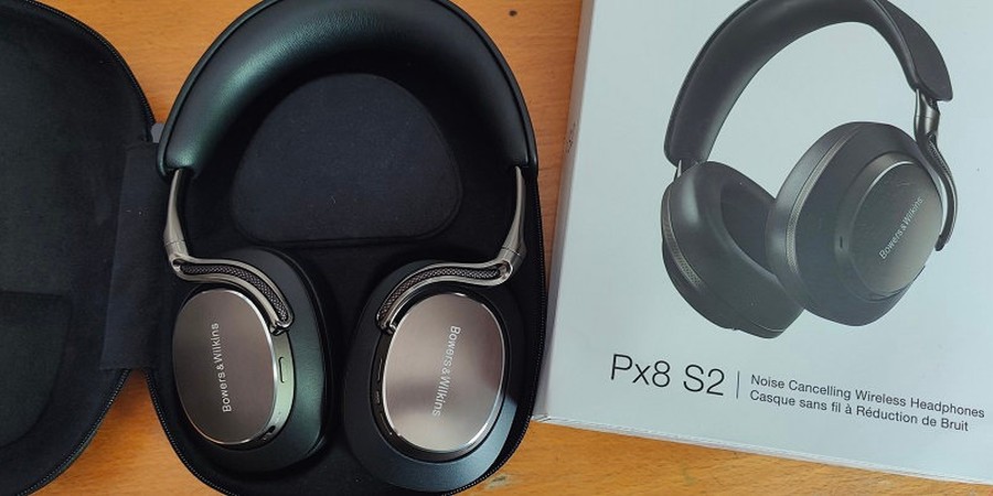 Bowers&Wilkins Px8 S2 Review: True Immersion & Lossless 24/96 Sound!