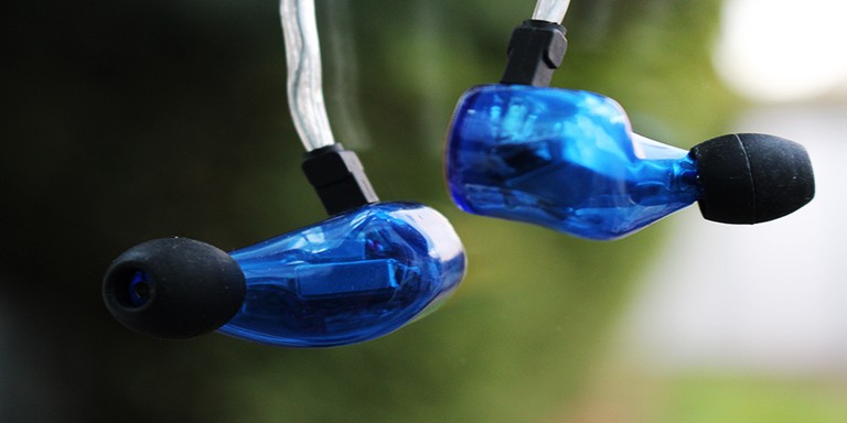 LEAR LUF-4C  In-Ear Headphone Review