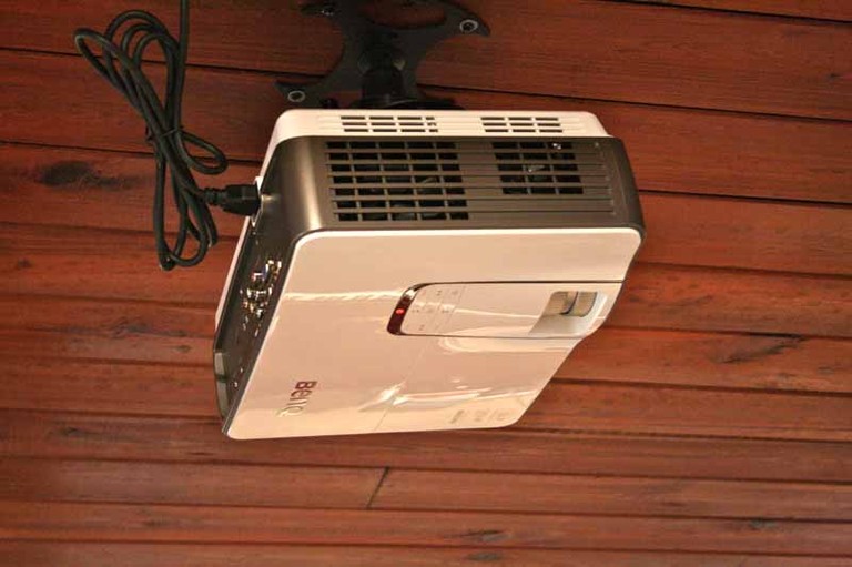 Premier Mounts SpiroLock Universal Projector Mount Review