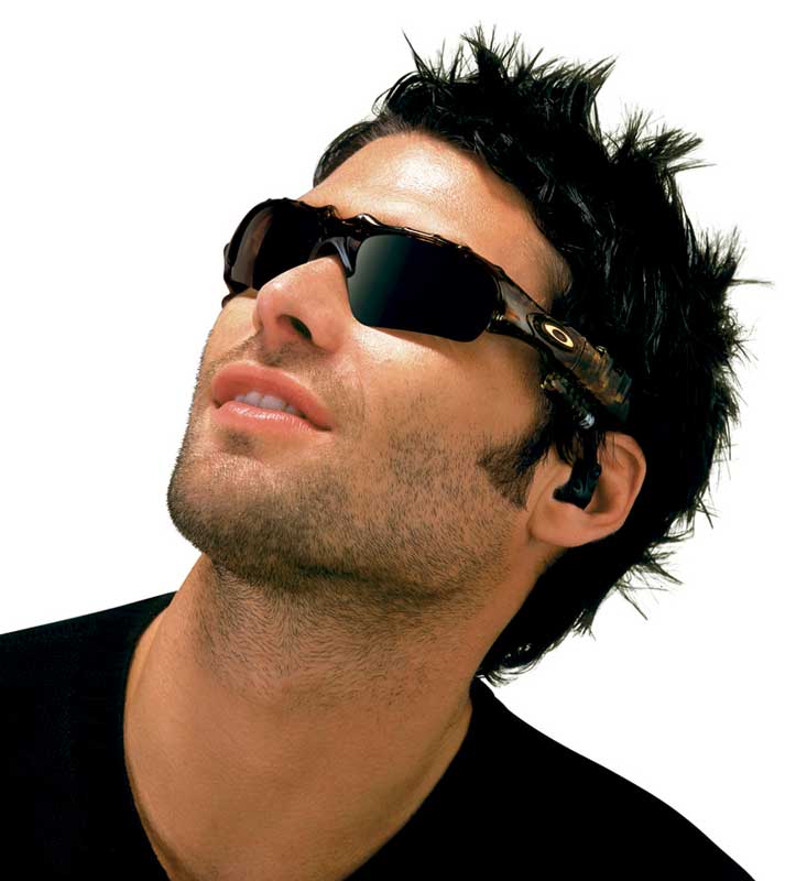 løgner krokodille faldskærm Oakley Thump MP3 Player Sunglasses! | Audioholics