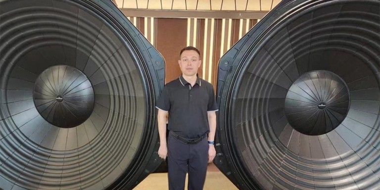 Ascendo 100-inch subs