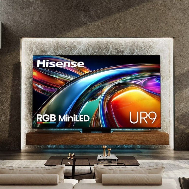 Hisense UR9 TV