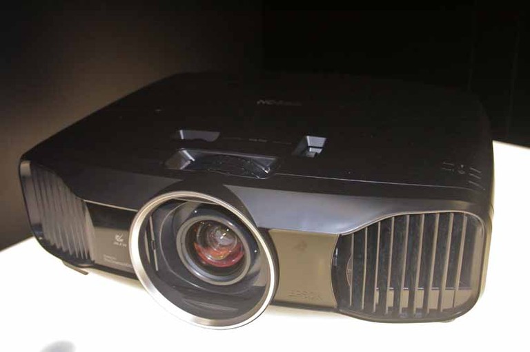 Epson Pro Cinema 6010 3LCD Projector Preview